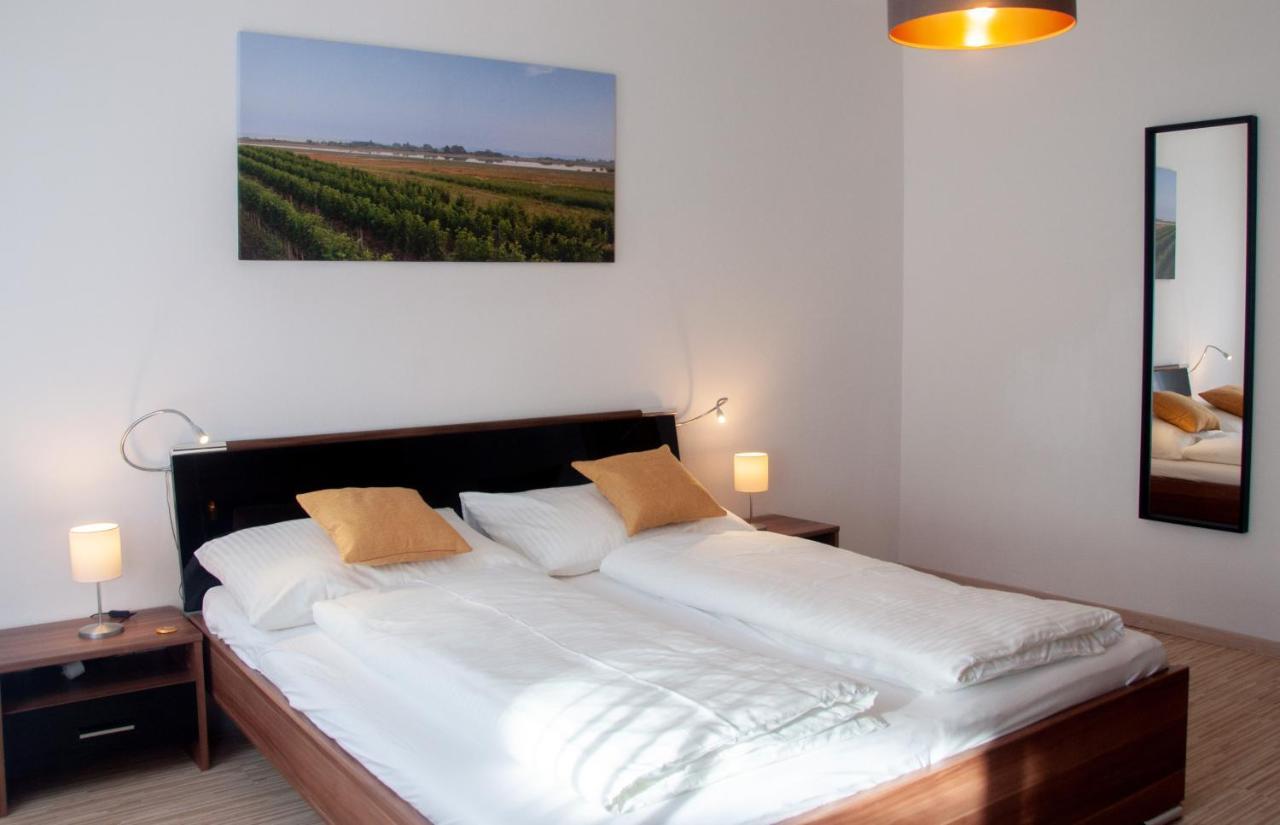Ferienwohnung Illy Illmitz Esterno foto